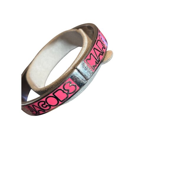 Marc By Marc Jacobs Pink Logo Enamel Hinged Bangle Bracelet Jewelry - Picture 6 of 9